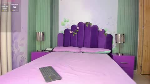 Snapshot of yess__daddy chatting on January 2025 10:19:01 AM yess__daddy online show from January 2025 10:19:01 AM