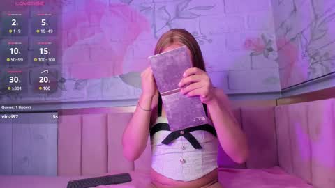 Snapshot of yess__daddy chatting on February 2025 01:11:02 PM yess__daddy online show from February 2025 01:11:02 PM