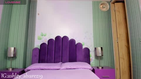 Snapshot of yess__daddy chatting on February 2025 10:15:02 AM yess__daddy online show from February 2025 10:15:02 AM