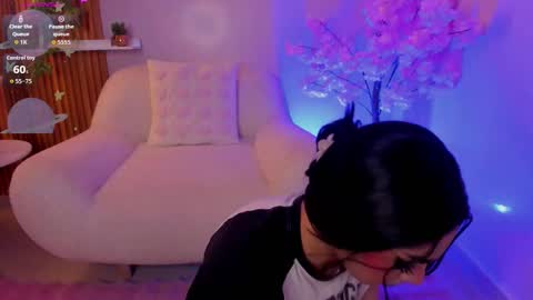 Snapshot of yess__daddy chatting on September 2025 11:03:01 AM yess__daddy online show from September 2025 11:03:01 AM