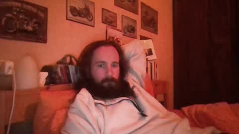 yeti_92 online show from January 2025 05:37:01 PM