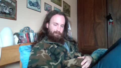 yeti_92 online show from March 2025 02:10:02 PM