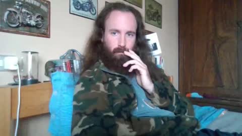 yeti_92 online show from October 2025 10:55:01 AM