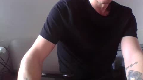 yewloo online show from February 2026 06:25:02 AM