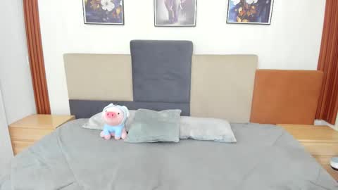 YEYE online show from January 2026 02:46:02 AM