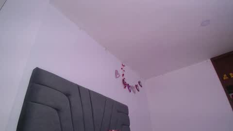 Yiny online show from March 2026 09:27:02 AM