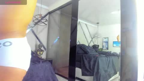 Yiyo online show from February 2025 10:08:02 AM