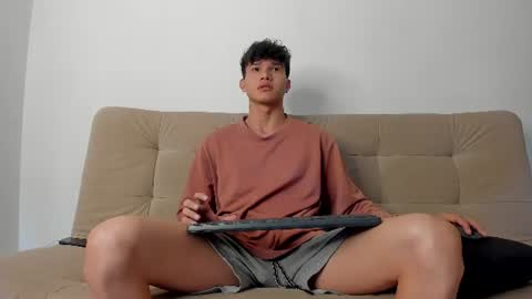 yizus_bonz online show from June 2026 03:34:02 PM