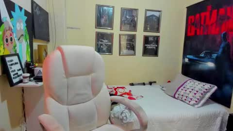 yker online show from October 2025 03:43:01 PM