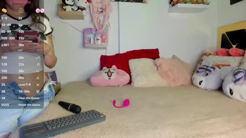 lucy online show from March 2026 04:58:01 AM