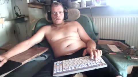 ynghotgerman92 online show from July 2026 07:08:01 AM