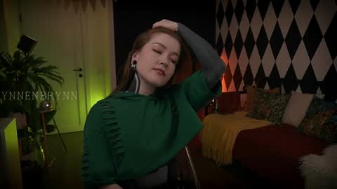 ynnenbrynn online show from December 2024 08:44:02 AM