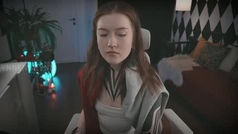 ynnenbrynn online show from December 2024 07:56:02 AM