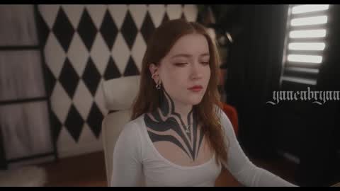 ynnenbrynn online show from October 2025 06:44:01 AM