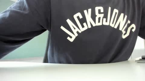 Snapshot of yoda130305 chatting on February 2025 04:04:01 PM yoda130305 online show from February 2025 04:04:01 PM