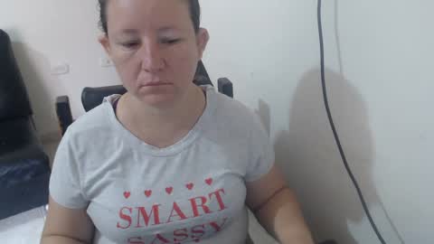 Snapshot of yohis_kiut25 chatting on February 2025 01:11:02 PM yohis online show from February 2025 01:11:02 PM