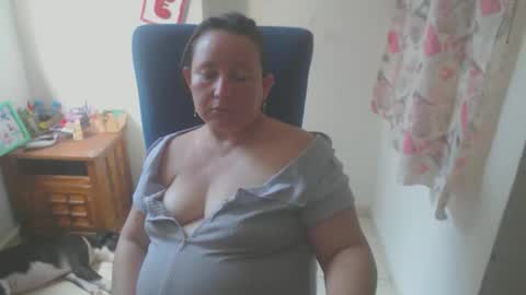 Snapshot of yohis_kiut25 chatting on February 2026 06:06:02 PM yohis online show from February 2026 06:06:02 PM