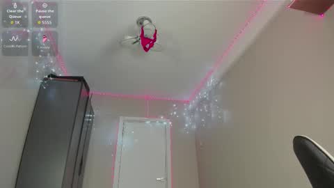 Snapshot of yoi_mika chatting on February 2026 08:07:01 PM Mikaella - Mika online show from February 2026 08:07:01 PM