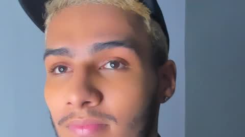 Snapshot of yoi_olimpo chatting on December 2024 12:51:02 PM Yoi Olimpo online show from December 2024 12:51:02 PM