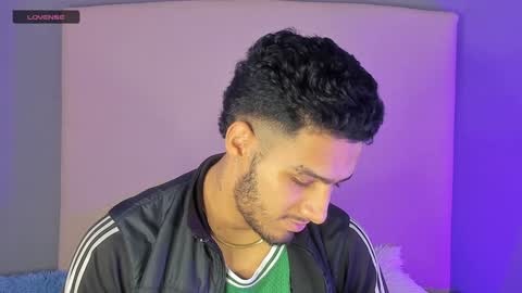 Snapshot of yoi_olimpo chatting on January 2025 12:47:02 PM Yoi Olimpo online show from January 2025 12:47:02 PM