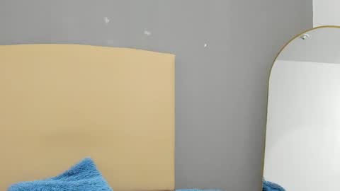 Snapshot of yoi_olimpo chatting on February 2025 12:05:02 PM Yoi Olimpo online show from February 2025 12:05:02 PM