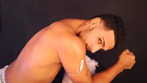 Snapshot of yoi_olimpo chatting on February 2025 03:20:01 PM Yoi Olimpo online show from February 2025 03:20:01 PM