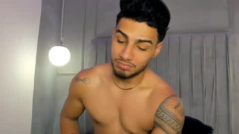 Snapshot of yoi_olimpo chatting on February 2025 12:03:02 PM Yoi Olimpo online show from February 2025 12:03:02 PM