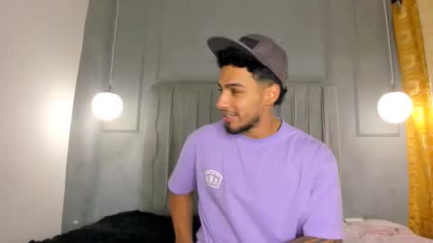 Snapshot of yoi_olimpo chatting on February 2025 12:14:02 PM Yoi Olimpo online show from February 2025 12:14:02 PM