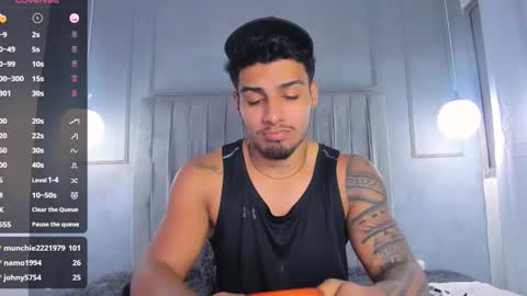 Snapshot of yoi_olimpo chatting on March 2025 03:52:01 PM Yoi Olimpo online show from March 2025 03:52:01 PM