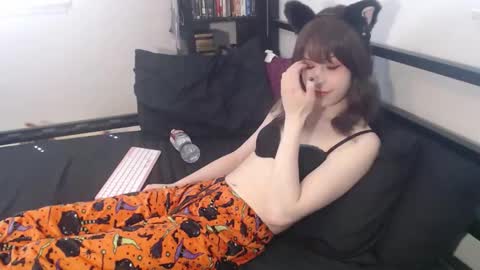 Snapshot of yokaigirl chatting on October 2025 06:28:02 PM Yokai Girl online show from October 2025 06:28:02 PM