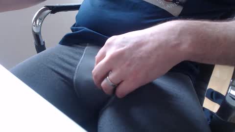 yorkiemanuk online show from February 2026 10:14:01 AM