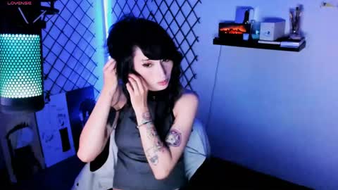 Snapshot of yoshino_san chatting on May 2026 12:52:02 AM you can call me Andy or yoshi 3 online show from May 2026 12:52:02 AM