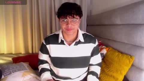 Snapshot of yossefmout chatting on June 2026 12:44:01 PM Yossef online show from June 2026 12:44:01 PM