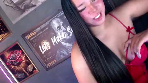 Denice online show from November 2025 05:07:01 AM