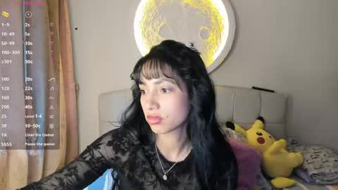 mia3 online show from May 2026 08:15:01 PM