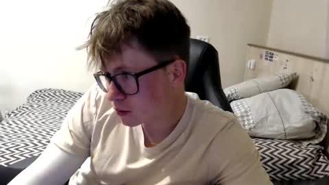 Max online show from May 2026 03:42:02 PM