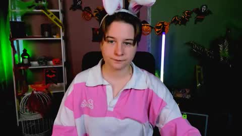 your bunny12 online show from October 2025 06:52:02 AM