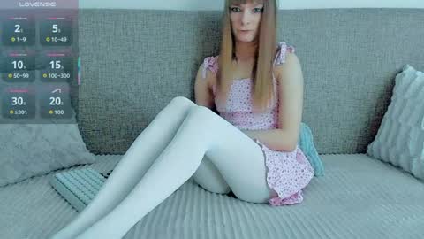 Lily online show from April 2026 04:35:02 AM