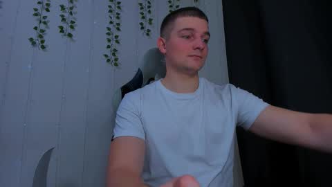 your_claddagh online show from November 2025 06:44:02 PM