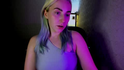 Snapshot of your_godesses chatting on December 2024 03:52:01 PM Cora online show from December 2024 03:52:01 PM