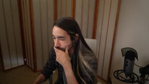 Snapshot of your_ice_cream chatting on November 2025 02:32:01 PM Siebel. online show from November 2025 02:32:01 PM