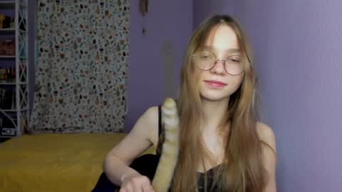 Snapshot of your_leslie chatting on February 2025 04:54:02 PM Leslie online show from February 2025 04:54:02 PM