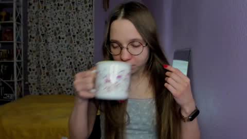 Snapshot of your_leslie chatting on March 2025 09:01:01 PM Leslie online show from March 2025 09:01:01 PM