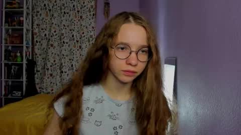 Snapshot of your_leslie chatting on October 2025 12:29:01 AM Leslie online show from October 2025 12:29:01 AM