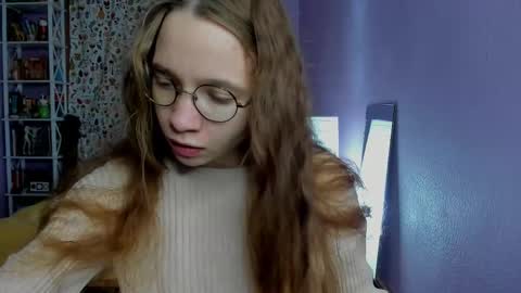 Snapshot of your_leslie chatting on November 2025 05:33:02 PM Leslie online show from November 2025 05:33:02 PM