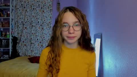 Snapshot of your_leslie chatting on November 2025 01:32:02 PM Leslie online show from November 2025 01:32:02 PM