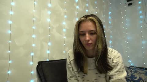 Meri  online show from April 2026 08:31:01 PM