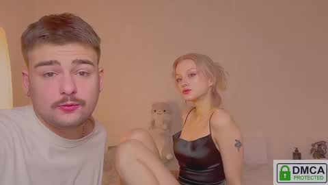 your_molly_mark online show from November 2025 07:34:02 PM