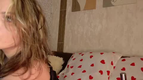 Anna online show from April 2026 04:48:01 PM