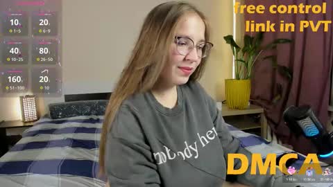 Snapshot of your_pennyy_ chatting on November 2025 07:05:01 PM Pennyy online show from November 2025 07:05:01 PM